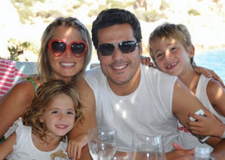 Susana Werner e Julio Cesar com os filhos