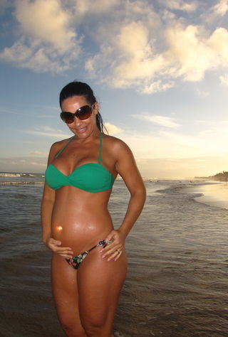 A futura mamãe Scheila Carvalho
