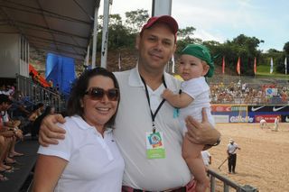 Francisco Costa Neto, Isabela e o filho Cristiano