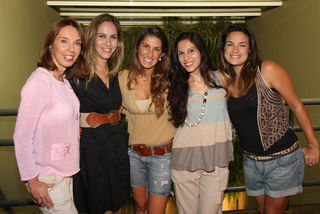 Esther Schattan, Maria Fernanda Pitti, Zoe Gardini, Ana Bartira e Daniela Mattos