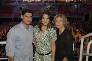 Priscila Fantin com a mãe Silvana e o irmão Marcelo