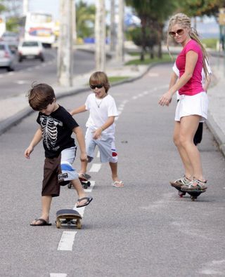 Ana Paula Tabalipa com os filhos Pedro e Tom