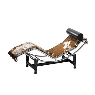Do designer Le Corbusier, chaise longue de pele e estrutura de aço Mais Design, maisdesignemoveis.com