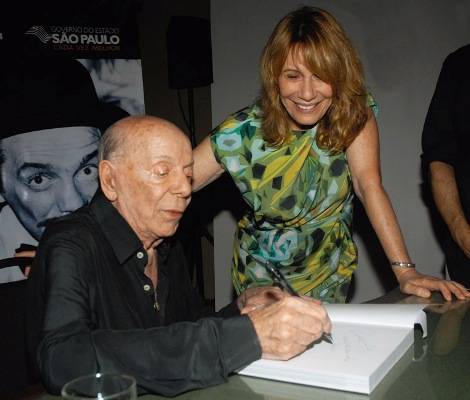 Ítalo Rossi lança biografia aos 80