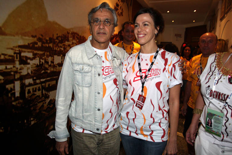 Caetano Veloso e a namorada Natália