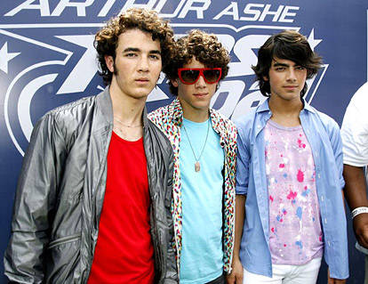 Kevin, Nick e Joe Jonas em agosto de 2007