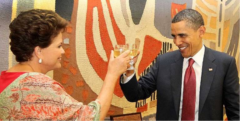 Presidenta Dilma Rousseff e o presidente Barack Obama, em brinde no Palácio Itamaraty
