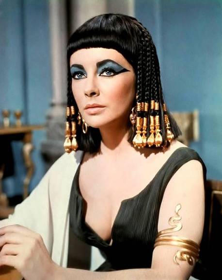 A atriz encarnou Cleópatra no cinema