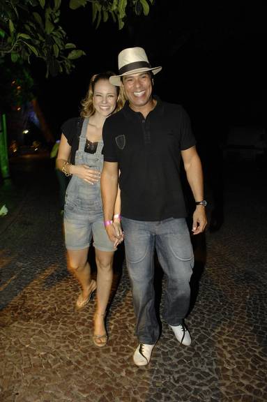 Paola Oliveira e Mauricio Mattar