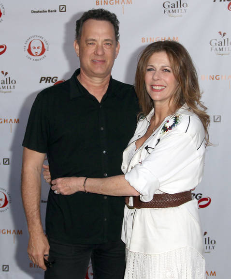 O casal de atores Tom Hanks e Rita Wilson no evento beneficente 'Annual Simply Shakespeare', em LA