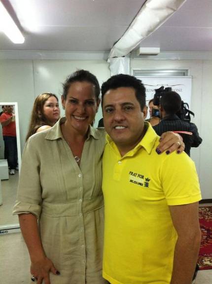 Bruno recebe Renata Ceribelli em seu camarim após apresentação em Manaus