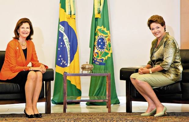 Dilma Rousseff recebe a rainha Silvia em Brasília