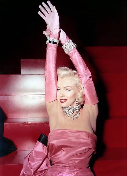 Marilyn Monroe em cena de 'Gentlemen Prefer Blondes'