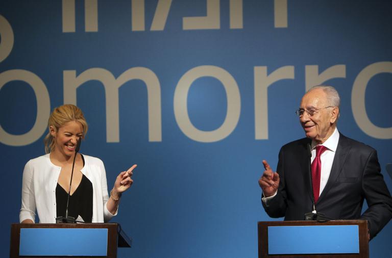 Shakira e o presidente de israel Shimon Peres