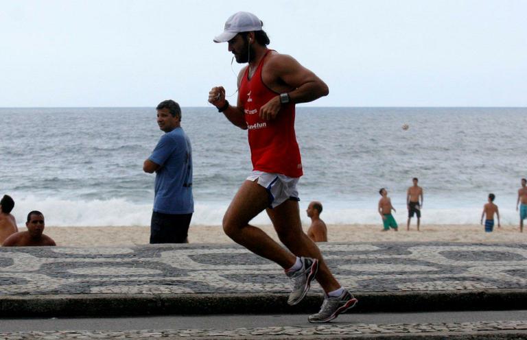 Thierry Figueira se exercita no Rio de Janeiro
