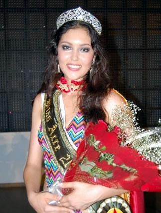 Danielle Knidel, Miss Acre 2011, é natural de Porto Acre e tem 21 anos