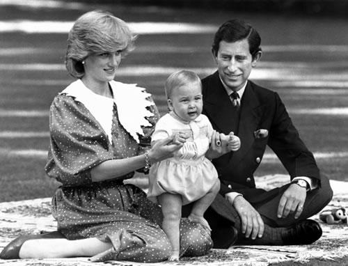 Diana e Charles com William