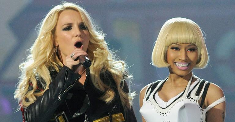 Em uma apresentação com Britney Spears, ela apareceu com um chanel mais básico