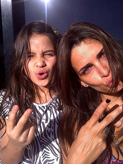 Fernanda Motta e a sobrinha