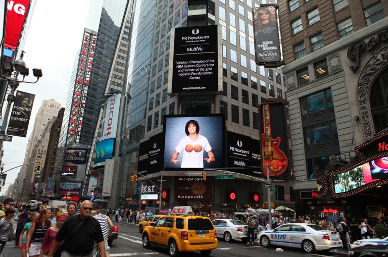 Anderson Varejão em campanha do 'Instituto Arte de Viver Bem' em Nova York