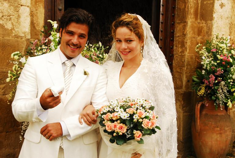 Berilo (Bruno Gagliasso) e Agostina (Leandra Leal) em 'Passione'
