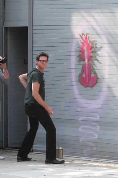 Jim Carrey ataca de grafiteiro