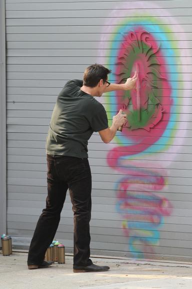 Jim Carrey ataca de grafiteiro