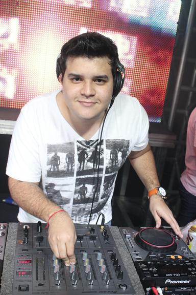 DJ Mauzz