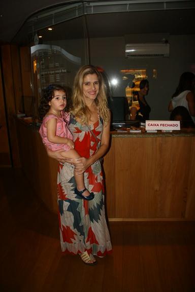 Ingrid Guimarães com a filha Clara