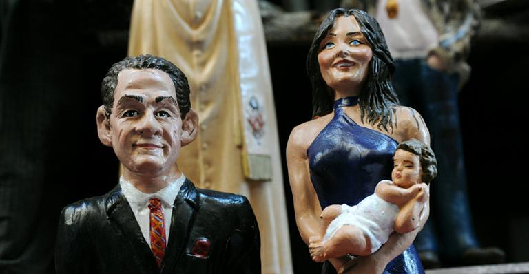 Artista italiano transforma a filha recém-nascida de Carla Bruni e Nicolas Sarkozy em estátua 