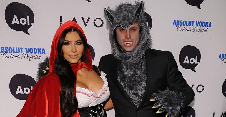 Kim Kardashian já se fantasiou de Chapeuzinho Vermelho e acabou encontrando seu Lobo Mau