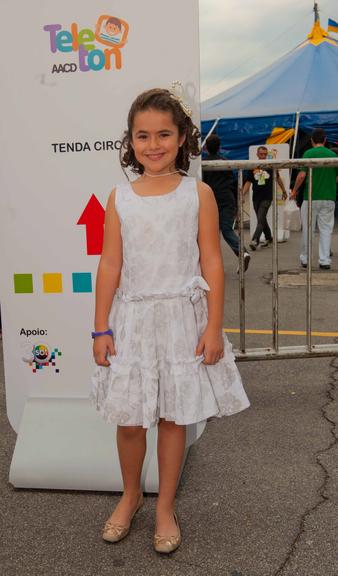 Maísa Silva nos bastidores do Teleton 2011
