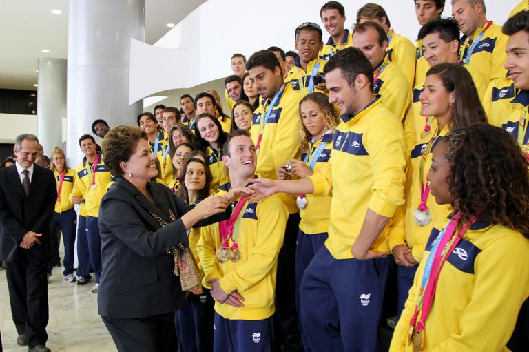 Dilma Rousseff recebe medalhistas no Palácio do Planalto