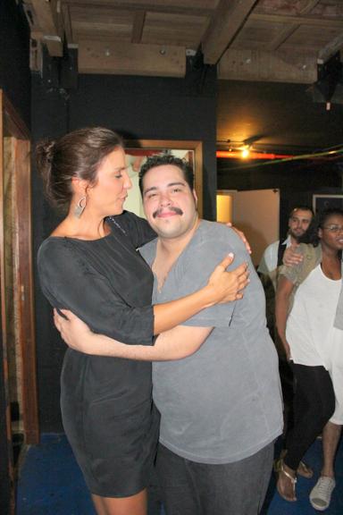 Ivete Sangalo se emocionou ao cumprimentar Tiago Abravanel após o musical 'Tim Maia - Vale Tudo'