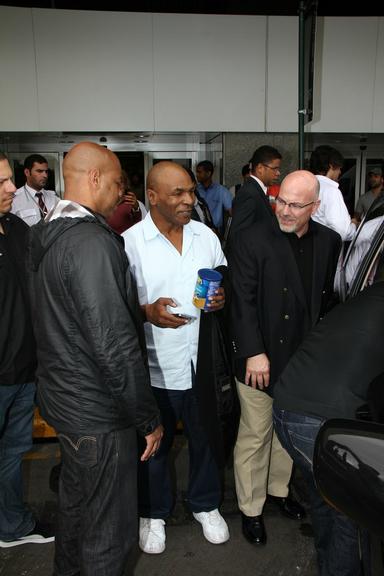 Mike Tyson desembarca no Brasil