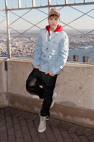 Justin Bieber acende as luzes do Empire State