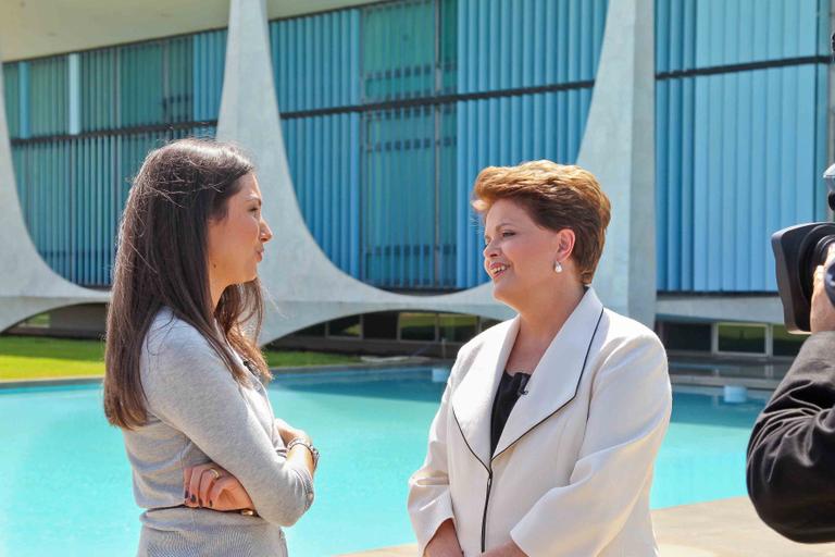 Patrícia Poeta entrevista Dilma Rousseff