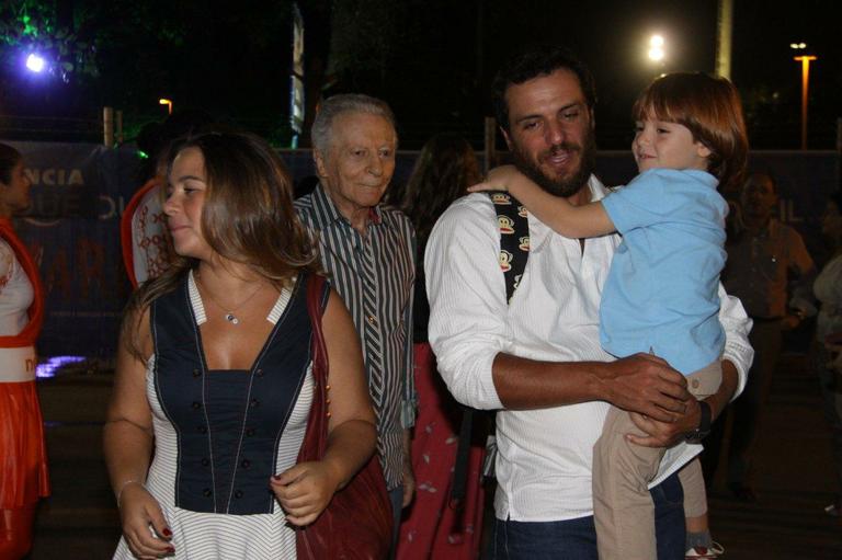 Rodrigo Lombardi com a mulher, Betty, e o filho, Rafael