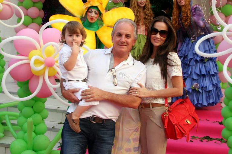 Marco Luque celebra o primeiro aniversário de sua filha Isadora