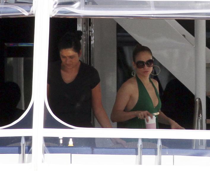 Jennifer Lopez e o namorado, Casper Smart, em Miami