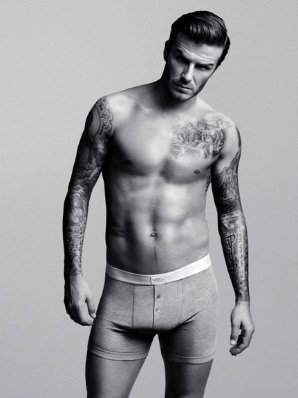 David Beckham faz ensaio para sua linha de roupas íntimas