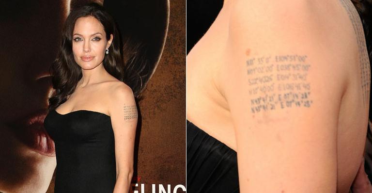 Angelina Jolie fez as coordenadas dos locais de nascimento dos filhos no braço