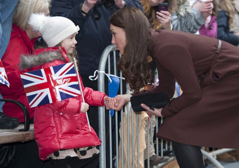 Kate Middleton e seus fãs mirins