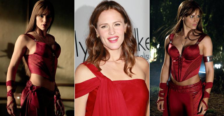 Elektra, vivida por Jennifer Garner no filme 'Elektra' (2005), é uma ninja e assassina que usa uma arma parecida com adagas, chamadas de sai. É uma personagem da Marvel Comics