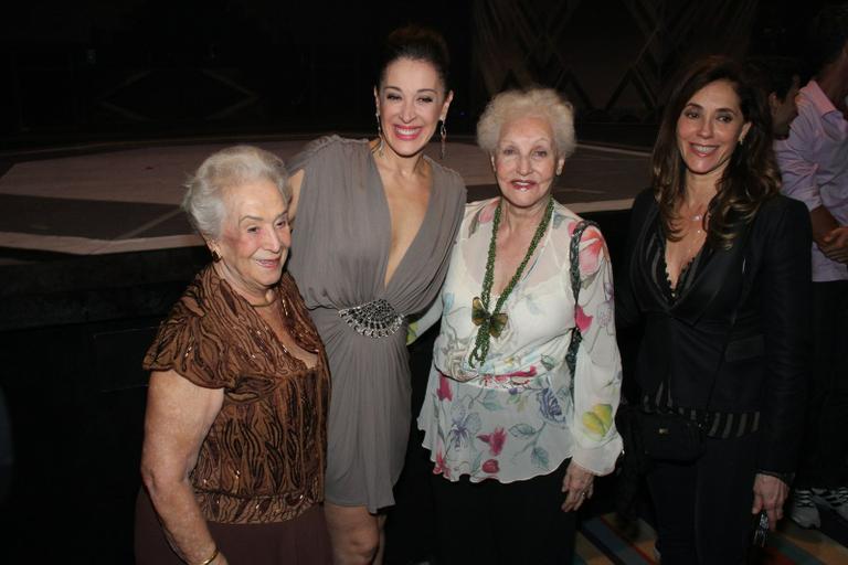Claudia Raia e Christiane Torloni com suas mães