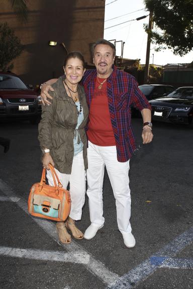 Carlos Villagran, o Quico do seriado 'Chaves', e sua mulher, Rebeca Palacios