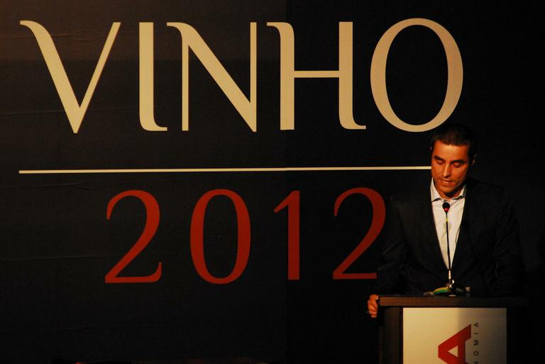 Ricardo Pereira comanda 8ª edição do Prêmio Melhores do Vinho em São Paulo