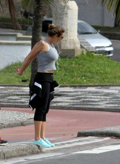 Luana Piovani se exercita no Leblon, no Rio de Janeiro