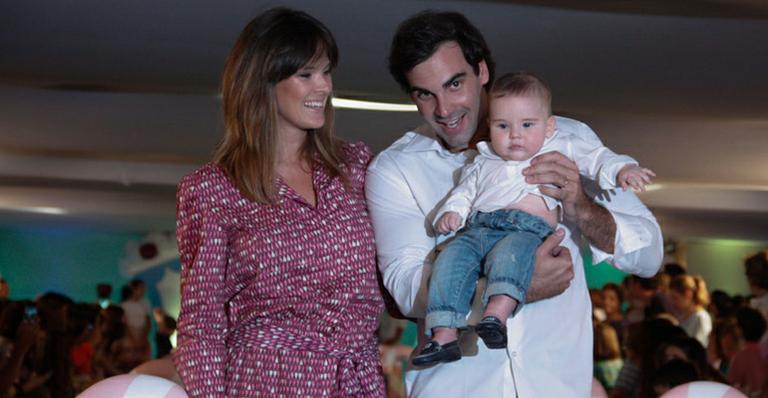 Letícia Birkheuer deu à luz João Guilherme, fruto do relacionamento com Alexandre Furmanovich, em 8 de outubro de 2011