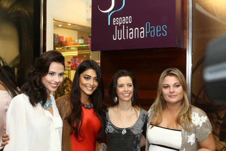 Juliana Paes inaugura filial de salão de beleza em Angra dos Reis